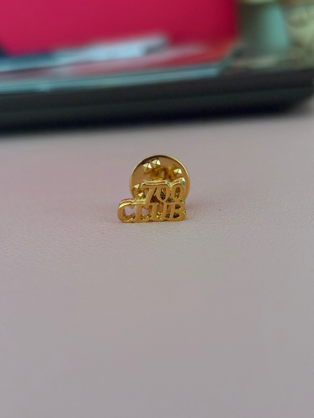 Gold '700 Club' Lapel Pin